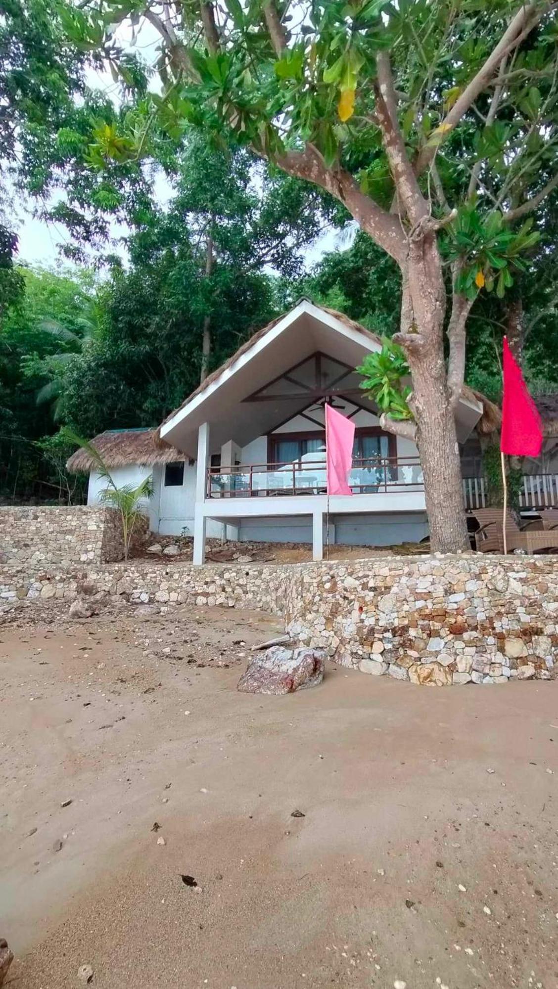 Alam Indah Busuanga Beach And Villas Ngoại thất bức ảnh